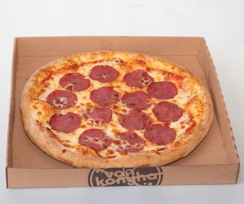 Szalámi pizza
